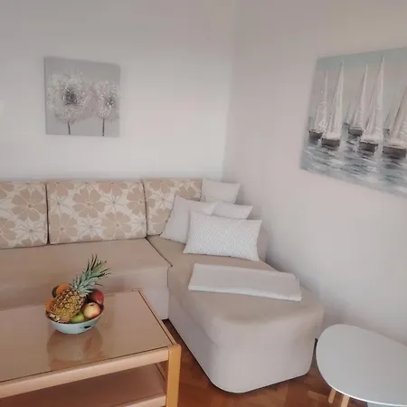 Apartment Mit Balkon Und Meerblick By Interhome Bol