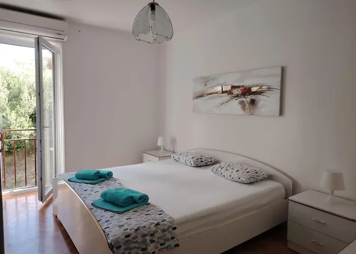 Mit Balkon Und Meerblick By Interhome * Bol