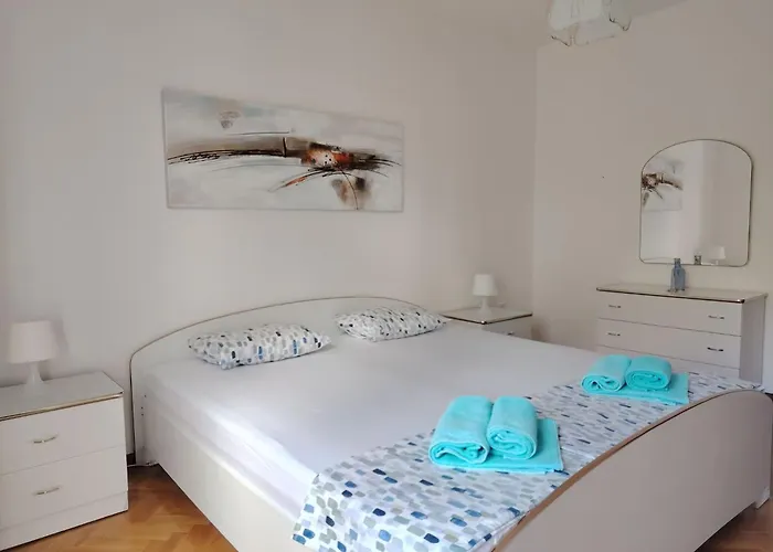 Mit Balkon Und Meerblick By Interhome * Bol