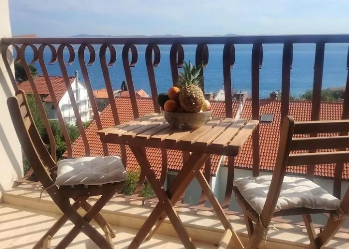 Apartman Mit Balkon Und Meerblick By Interhome